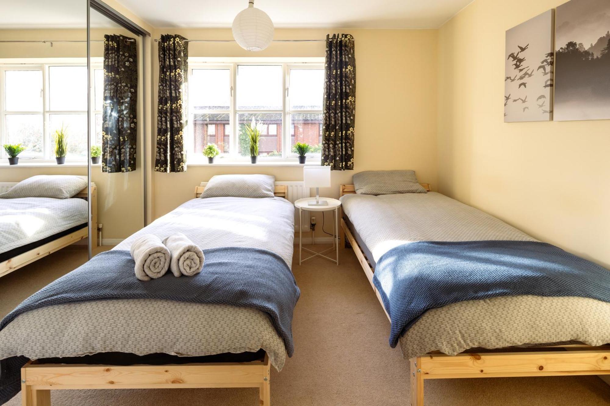 Guildford Townhouse With Parkingヴィラ エクステリア 写真